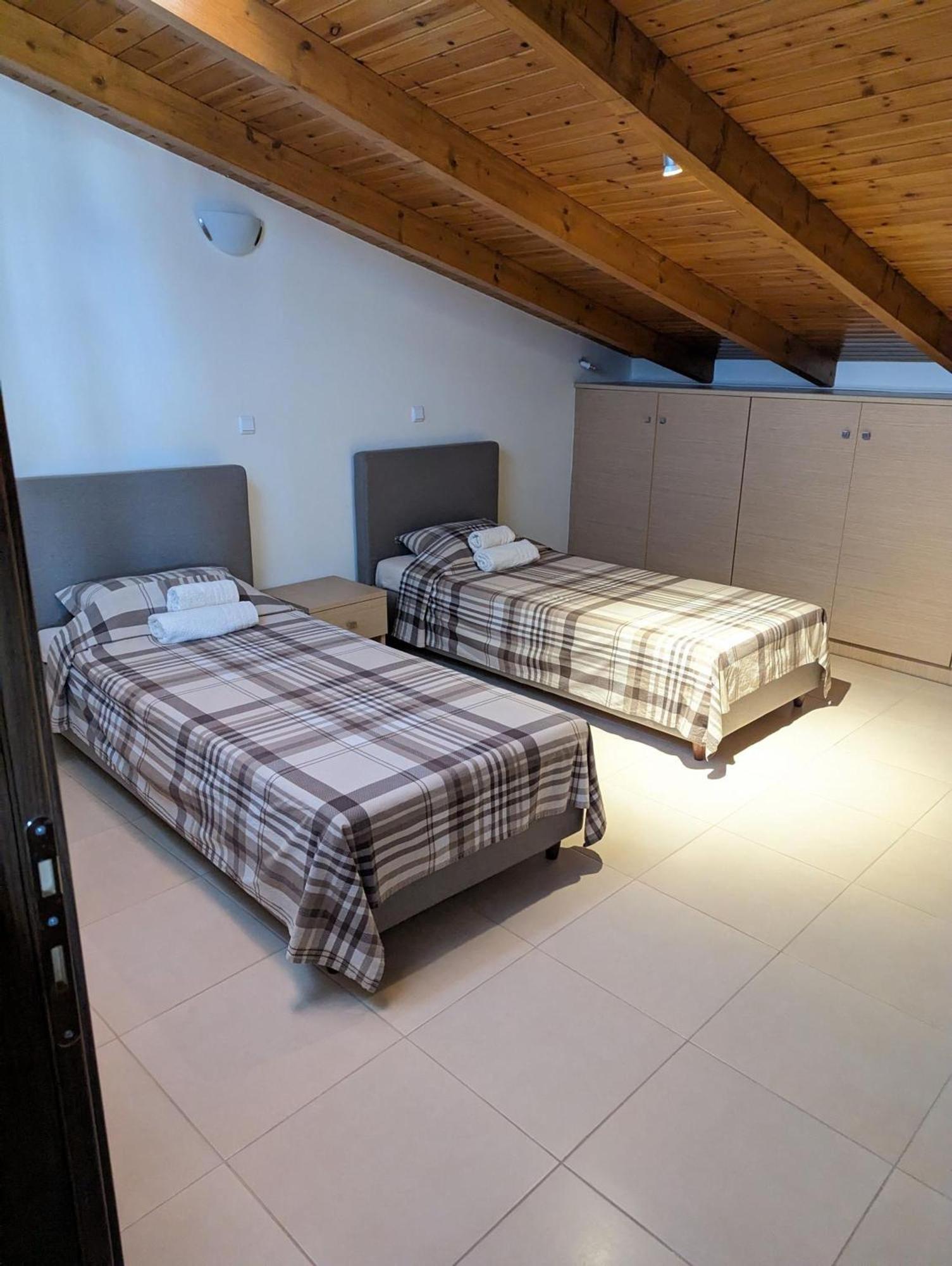 Samaras Apartments In Kamena Vourla Exteriér fotografie