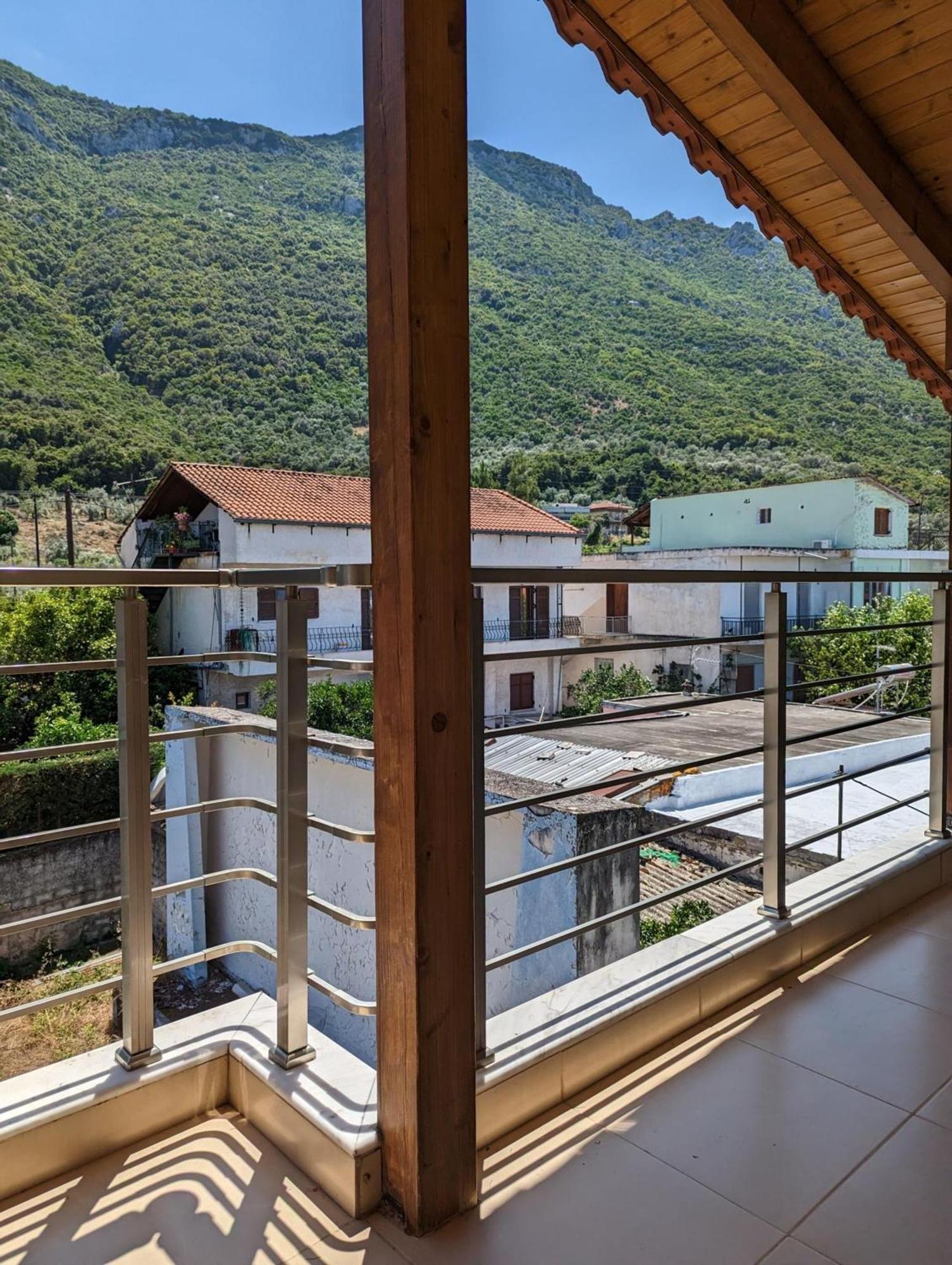 Samaras Apartments In Kamena Vourla Exteriér fotografie