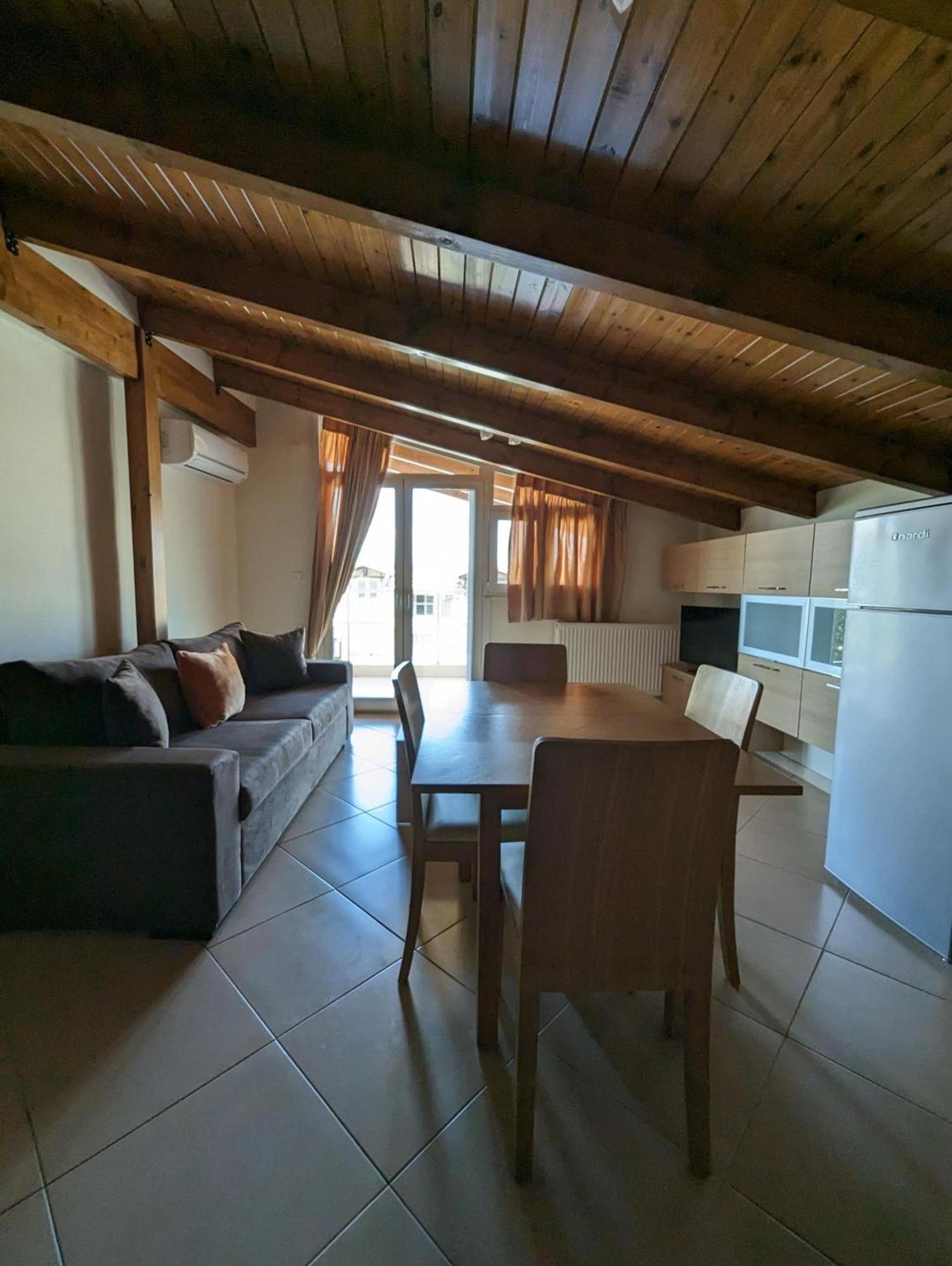 Samaras Apartments In Kamena Vourla Exteriér fotografie